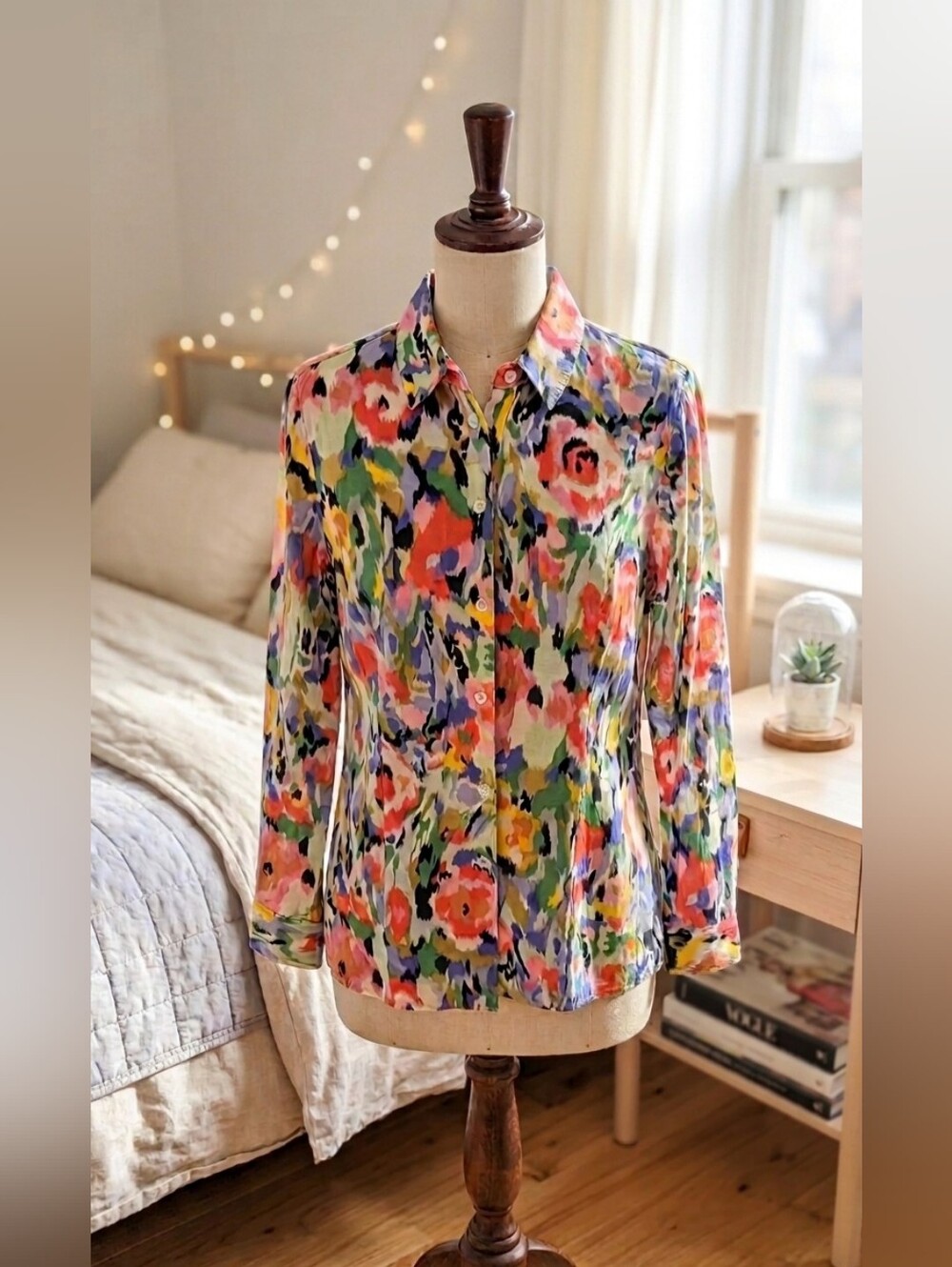 Liz Claiborne Multi-Color Watercolor Print Button-Down Size 8